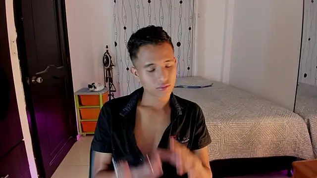 alessandro wizard online show from 02/04/25, 07:33