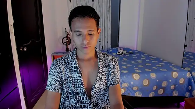 alessandro wizard online show from 03/07/25, 10:32