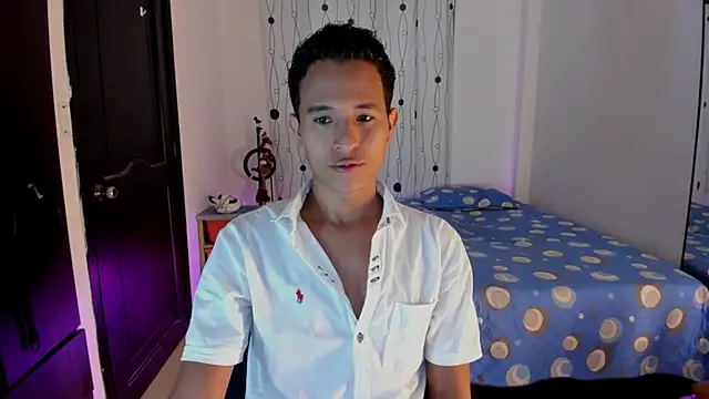 alessandro wizard online show from 03/15/25, 12:56