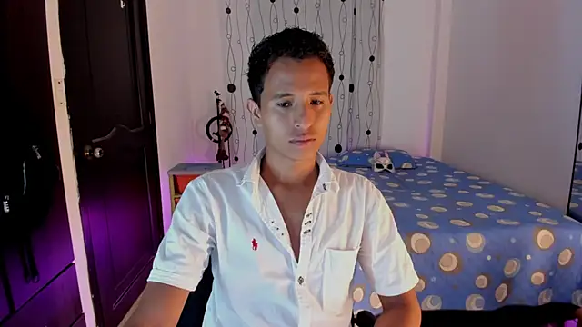 alessandro wizard online show from 03/16/25, 02:21