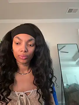 butterflybootyy online show from 04/06/26, 09:16