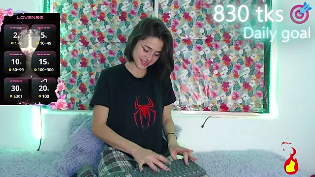 -Gwen- online show from 01/22/25, 05:16