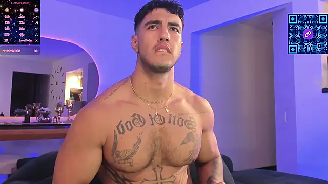 Snapshot of JACOB_MARTINS chatting on 12/20/24, 03:58 JACOB MARTINS online show from 12/20/24, 03:58