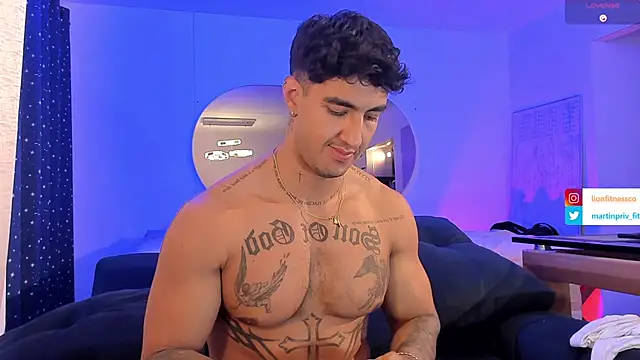 Snapshot of JACOB_MARTINS chatting on 02/17/25, 04:09 JACOB MARTINS online show from 02/17/25, 04:09