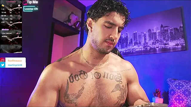 Snapshot of JACOB_MARTINS chatting on 09/15/25, 11:16 JACOB MARTINS online show from 09/15/25, 11:16