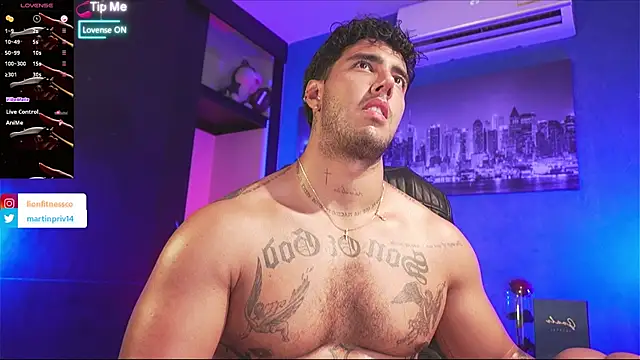 JACOB MARTINS online show from 12/17/25, 07:53