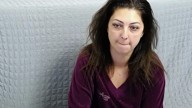 DivinSandra online show from 12/04/24, 11:08