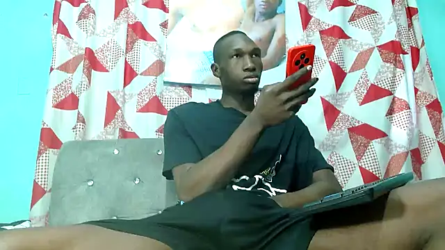 Snapshot of black30cmdick chatting on 01/29/25, 05:02 black30cmdick online show from 01/29/25, 05:02