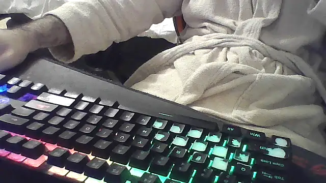 squiddy 69 online show from 10/23/25, 04:34