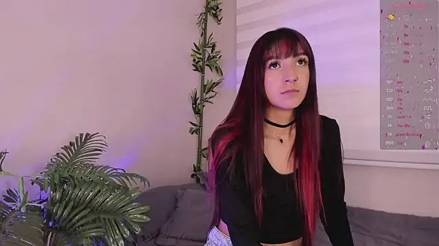 Snapshot of ariana_rosse__ chatting on 02/28/25, 01:14 ariana rosse   online show from 02/28/25, 01:14