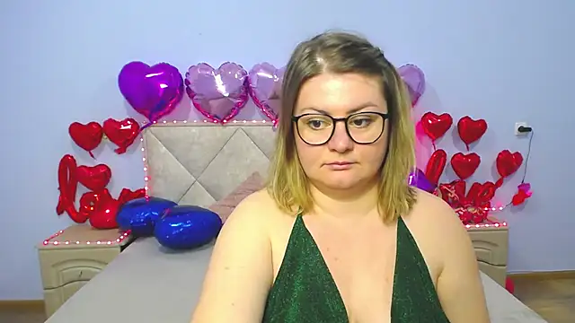 ZannaDreil online show from 02/25/25, 01:09