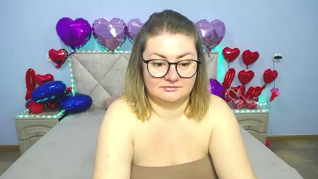 ZannaDreil online show from 02/25/25, 07:03