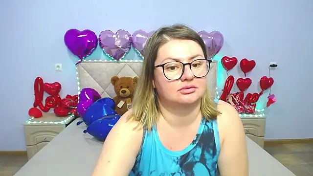 ZannaDreil online show from 03/04/25, 05:21