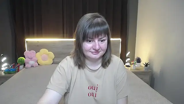 ZannaDreil online show from 10/12/25, 06:29