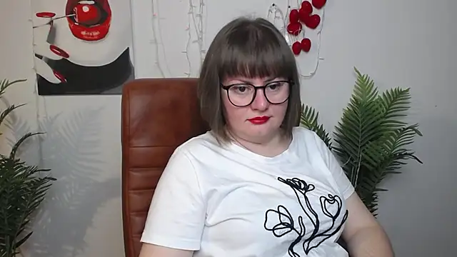 ZannaDreil online show from 05/07/26, 06:35