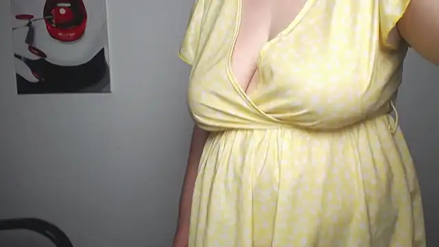 ZannaDreil online show from 05/27/26, 01:57