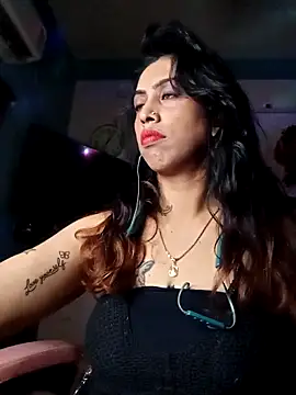 Lavender22 online show from 10/12/25, 07:13