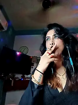 Lavender22 online show from 10/18/25, 07:14