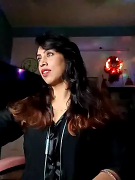 Lavender22 online show from 10/19/25, 06:30