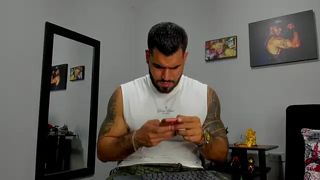 SamirHazard97 online show from 10/21/25, 09:04