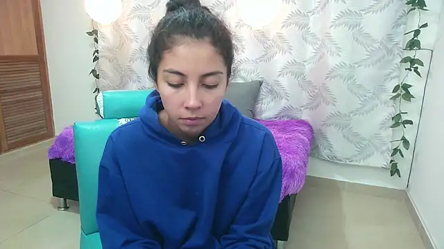 Mya paris online show from 12/28/24, 05:02