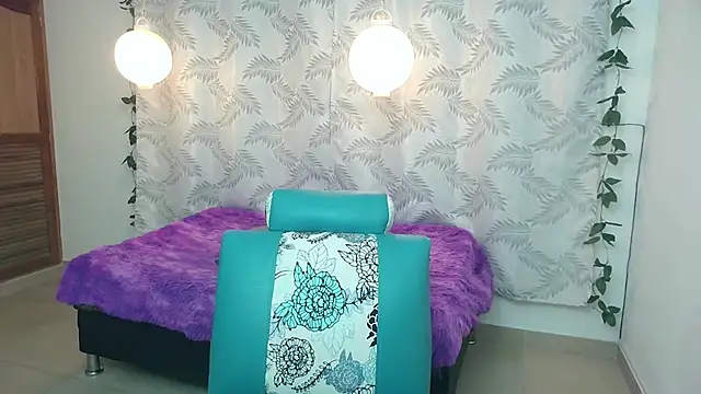 Mya paris online show from 01/28/25, 05:22