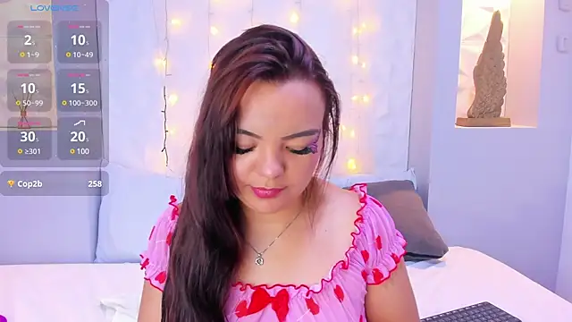 EmilyRouss  online show from 03/14/25, 10:16