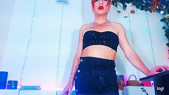 Snapshot of deboraath chatting on 02/12/26, 11:44 deboraath online show from 02/12/26, 11:44