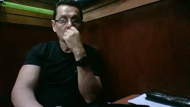 MarcusKelvin online show from 11/12/25, 02:39