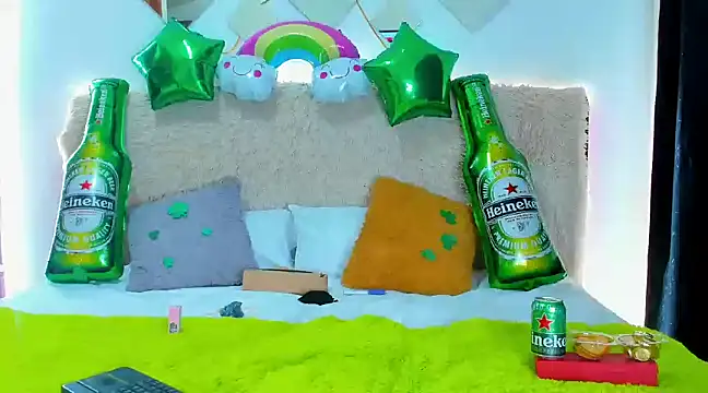 Snapshot of Cristal_moon1 chatting on 03/18/25, 12:16 Cristal moon1 online show from 03/18/25, 12:16