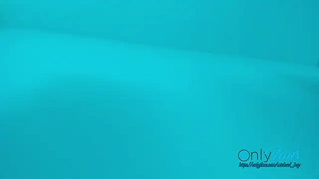 Snapshot of michael_boy88 chatting on 09/11/25, 08:31 michael boy88 online show from 09/11/25, 08:31