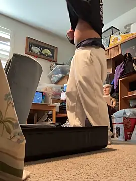 bigasianloads25 online show from 01/03/25, 11:01