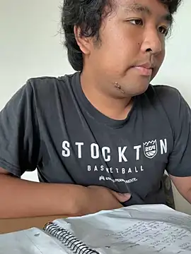 bigasianloads25 online show from 03/17/25, 10:06