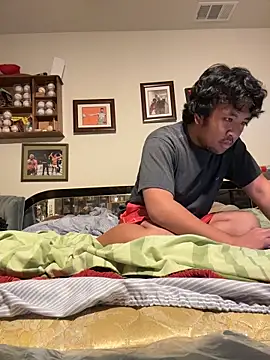 bigasianloads25 online show from 11/26/25, 05:41