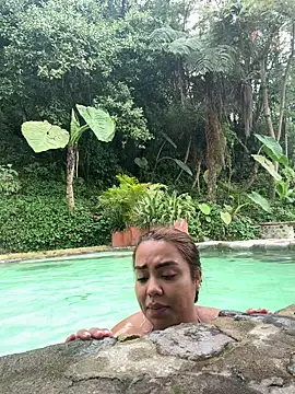 valeria2019hot online show from 10/17/25, 06:32