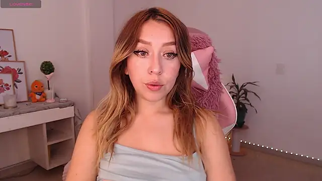 Dahlia  espresso online show from 11/11/25, 06:19