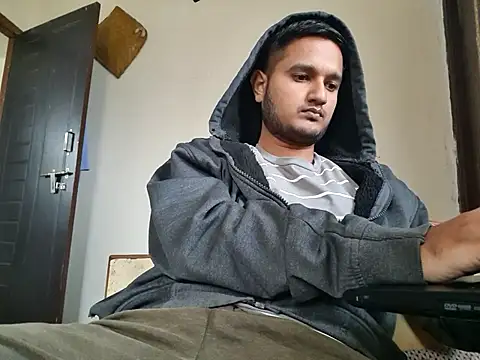 Jonrobinso online show from 11/23/25, 05:29