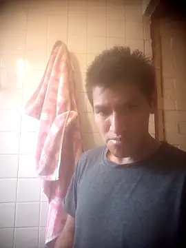 Snapshot of Giovannisexxx69 chatting on 03/29/26, 10:10 Giovannisexxx69 online show from 03/29/26, 10:10