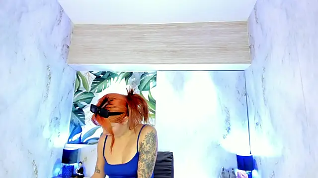 MelaniieRoux online show from 05/05/26, 07:44