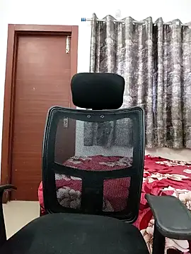 Snapshot of sanaya_baby chatting on 01/04/25, 03:50 sanaya baby online show from 01/04/25, 03:50
