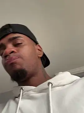 AaronCruz  online show from 03/10/25, 07:18