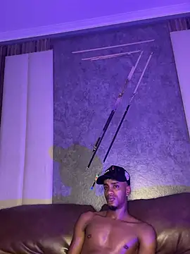 AaronCruz  online show from 03/21/25, 02:07