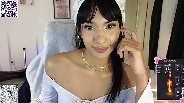 Snapshot of kharelys_777 chatting on 01/15/25, 11:30 kharelys 777 online show from 01/15/25, 11:30