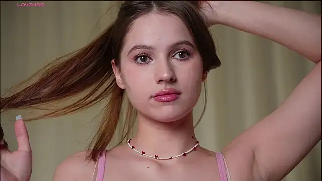 Snapshot of hecola chatting on 02/04/26, 02:23 hecola online show from 02/04/26, 02:23