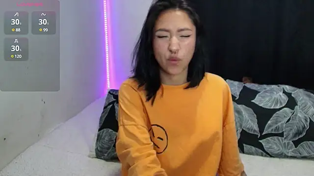 Snapshot of Anne_Nicholson chatting on 02/14/25, 02:39 Anne Nicholson online show from 02/14/25, 02:39