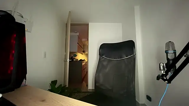 Tony Hoffa online show from 03/08/26, 02:04