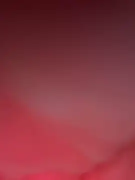 Snapshot of simmiiii chatting on 12/17/24, 07:04 simmiiii online show from 12/17/24, 07:04