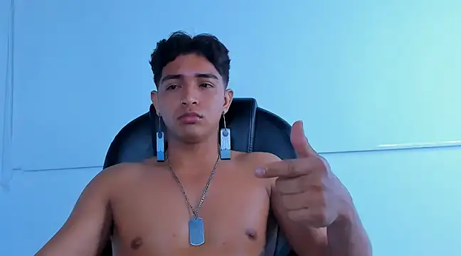 Snapshot of Muichiro_tokito1 chatting on 12/21/24, 08:18 Muichiro tokito1 online show from 12/21/24, 08:18