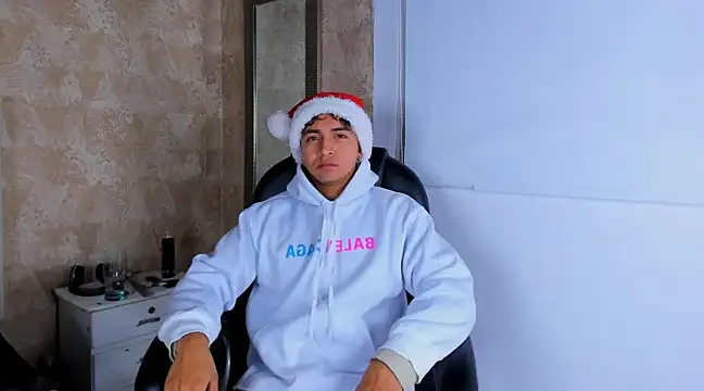 Snapshot of Muichiro_tokito1 chatting on 01/01/25, 06:47 Muichiro tokito1 online show from 01/01/25, 06:47