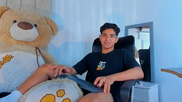 Snapshot of Muichiro_tokito1 chatting on 01/30/25, 09:36 Muichiro tokito1 online show from 01/30/25, 09:36